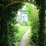Couette-café La Maison De L'etang 3*