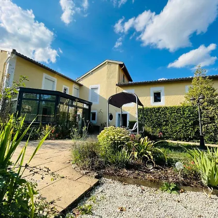 La Maison De L'etang Frühstückspension 3*