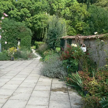Frühstückspension La Maison De L'etang 3*