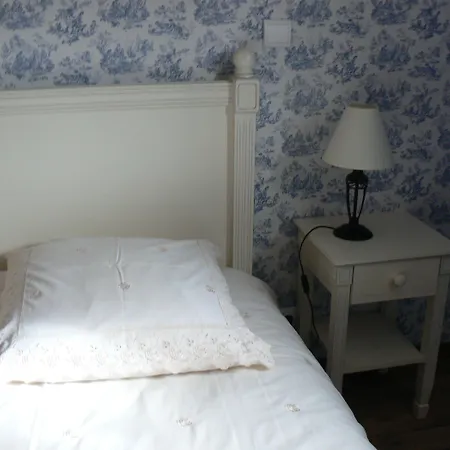 La Maison De L'etang Bed & Breakfast