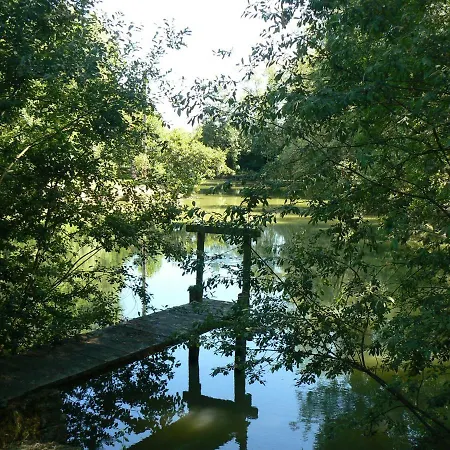 Couette-café La Maison De L'etang Sampigny