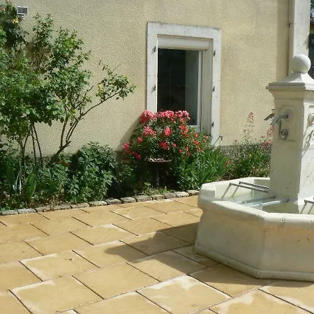 La Maison De L'etang Couette-café Sampigny