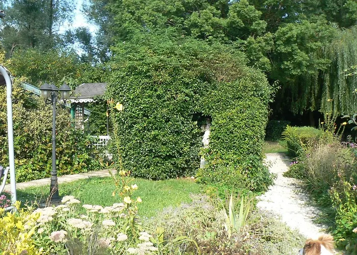 Bed & Breakfast La Maison De L'etang Sampigny