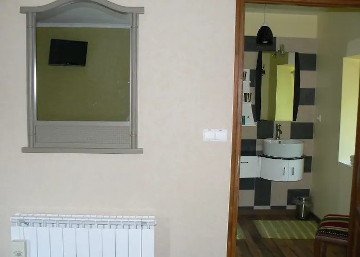 La Maison De L'etang Bed & Breakfast