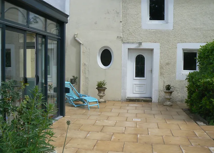 La Maison De L'etang Bed & Breakfast