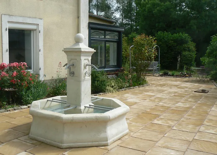 Bed & Breakfast La Maison De L'etang Sampigny