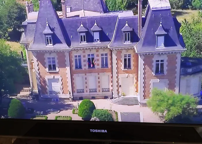 La Maison De L'etang Bed & Breakfast