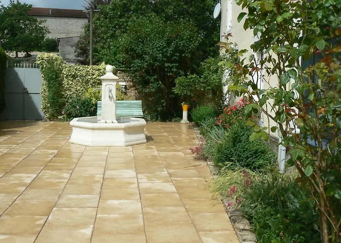 La Maison De L'etang Bed and breakfast